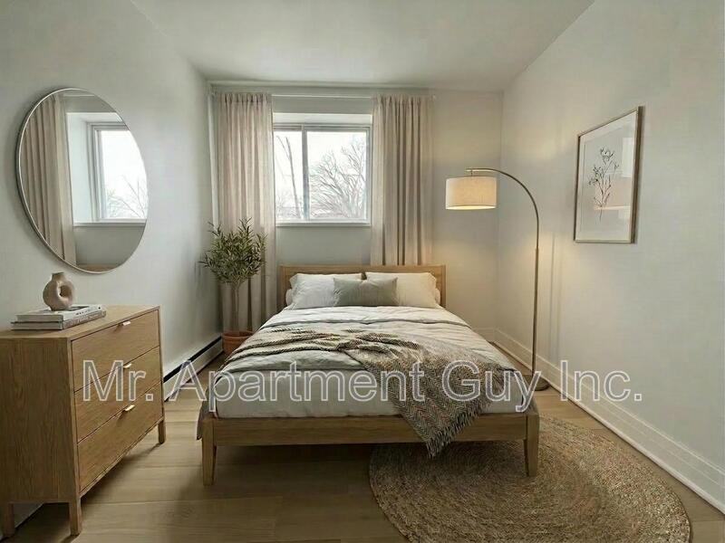 1284 Fennell Ave E #4 - Photo 7 of 23