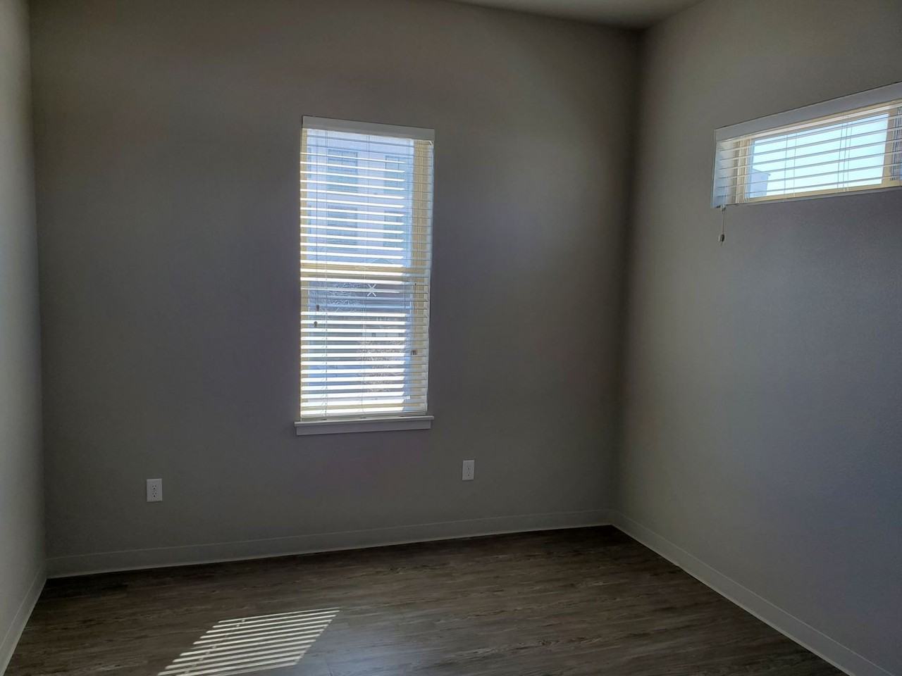 Blue Dot Place - Photo 4 of 8