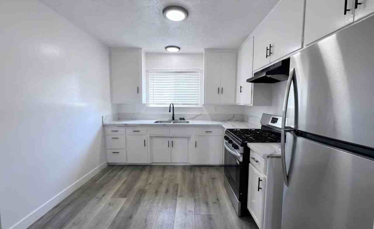 3874 Potomac Ave #11 - Photo 7 of 15