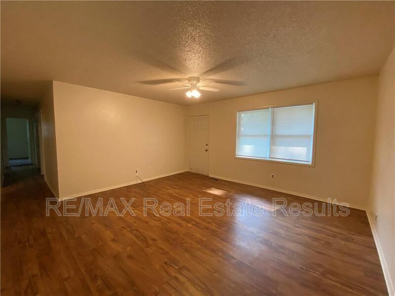 9 Finger Dr - Photo 2 of 12