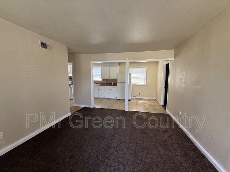 334 W 63rd Pl N - Photo 3 of 14