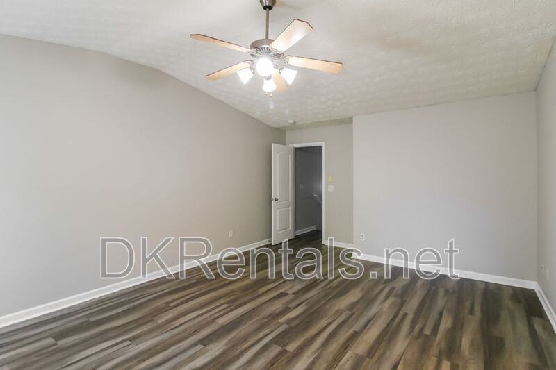 945 Magnolia Gardens Walk - Photo 7 of 15