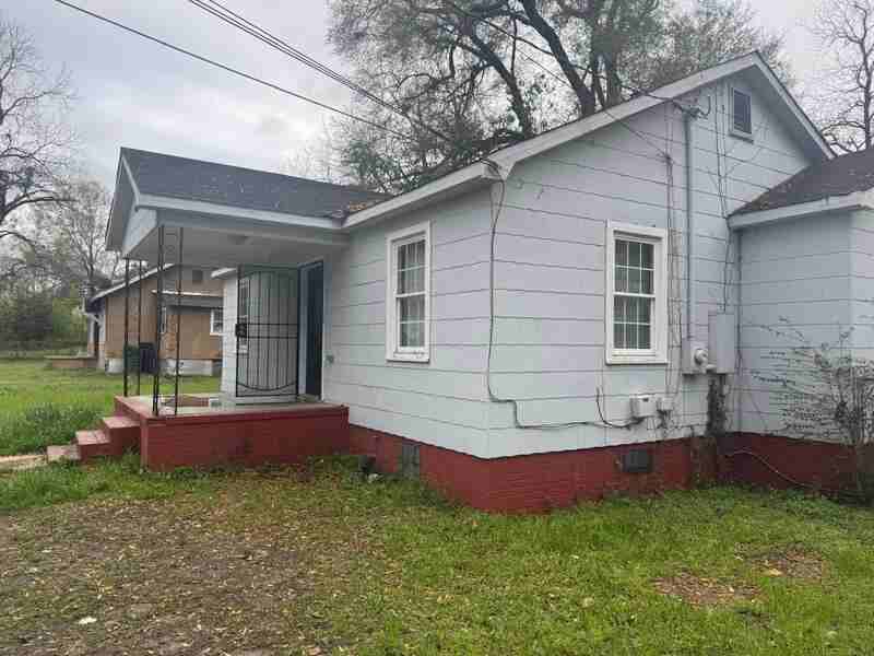 809 Fletcher Ave - Photo 4 of 21