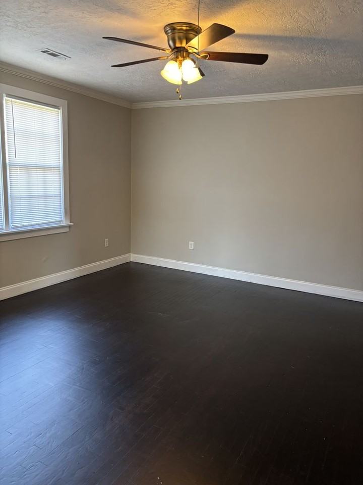 514 Beaufort Dr - Photo 5 of 22