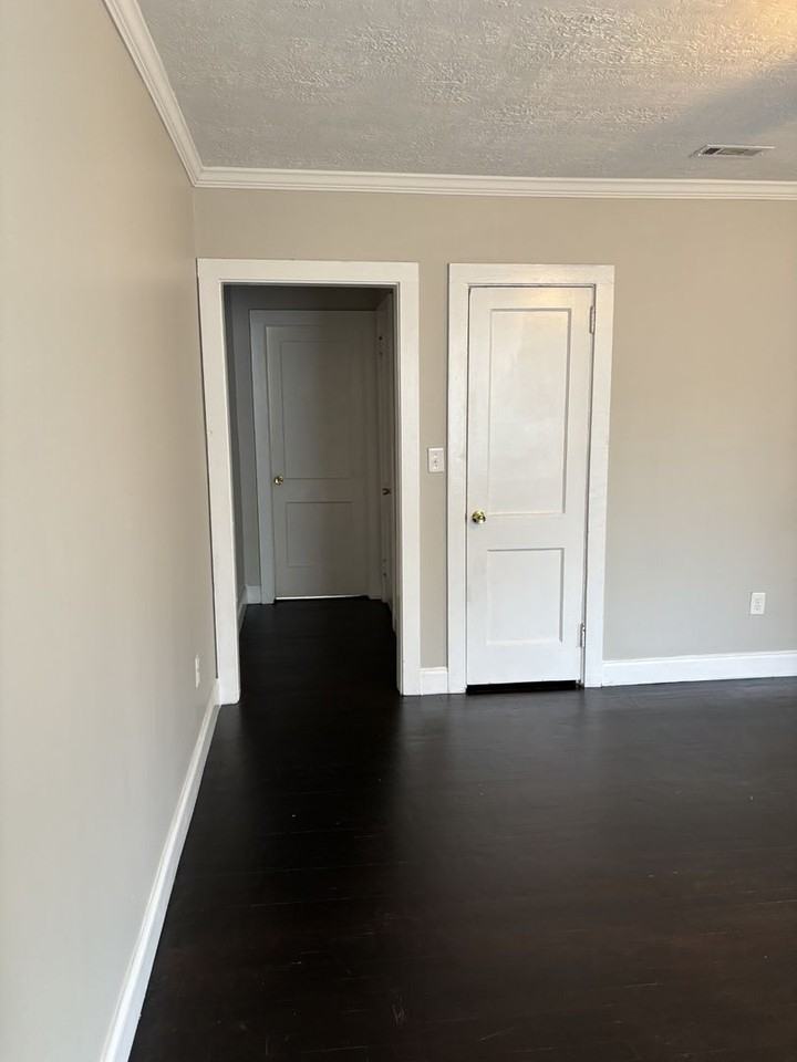 514 Beaufort Dr - Photo 7 of 22