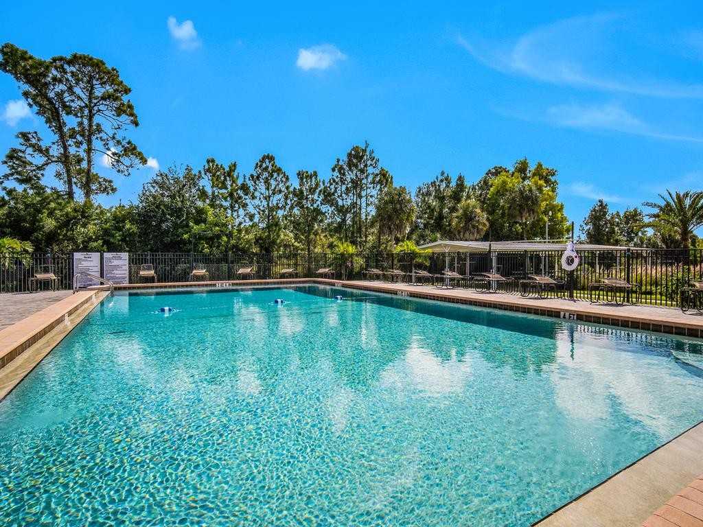 10 Eland Dr #010 - Photo 4 of 37