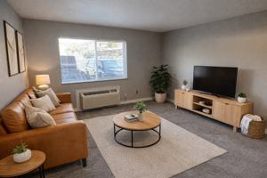 featured image of 1501 N Glen Dr