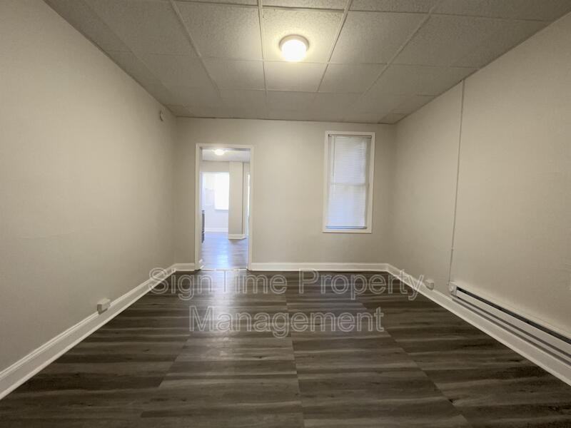 664 N Prospect St #1 - Photo 7 of 12