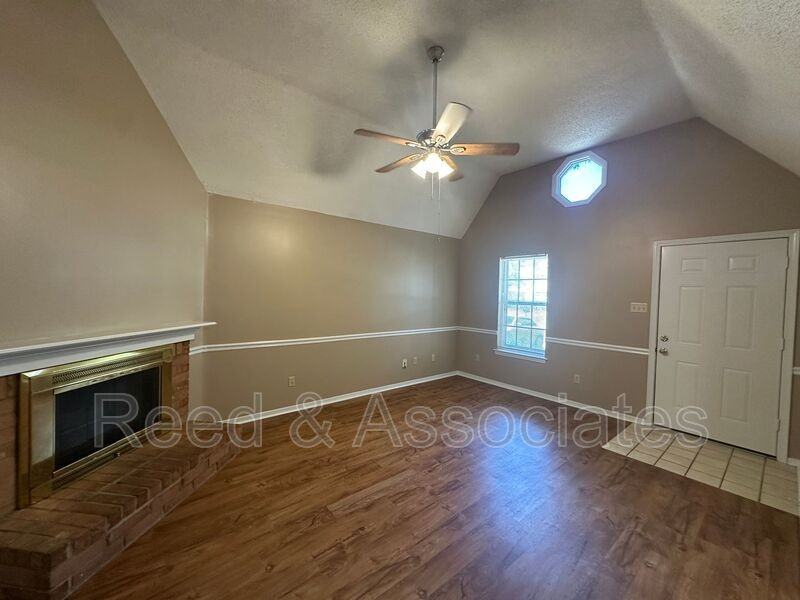 1522 Beaver Trail Dr - Photo 3 of 11