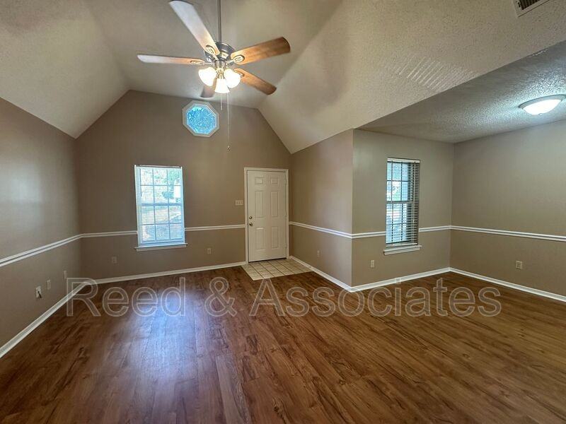1522 Beaver Trail Dr - Photo 4 of 11