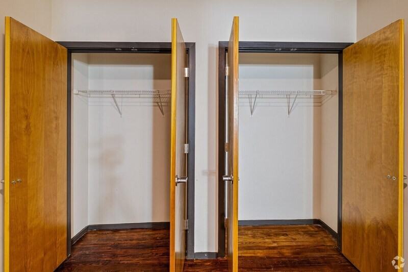 110 S 15th St #204 - Photo 2 of 4