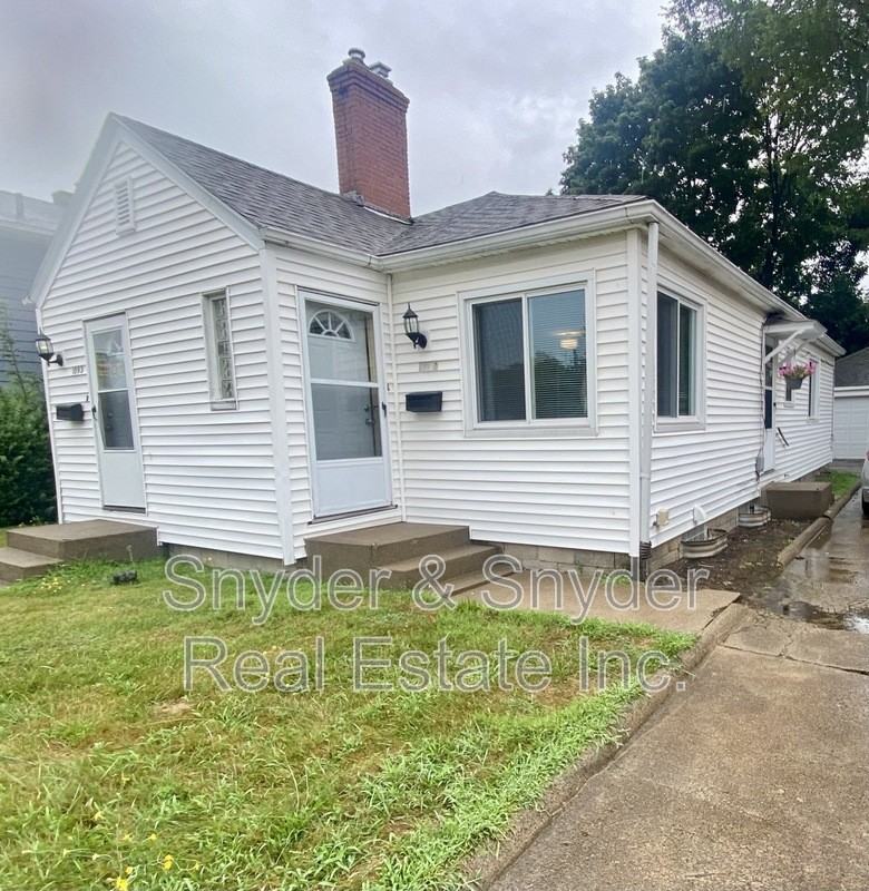 1093 N Main St - Photo 2 of 2