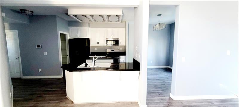 1570 Barkley Ln - Photo 4 of 18