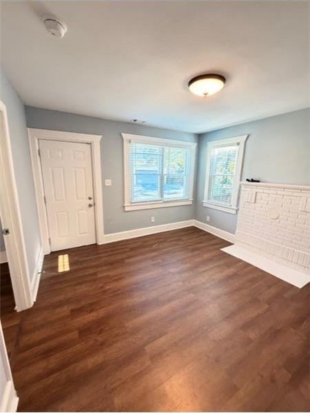 711 W 42nd St - Photo 2 of 15