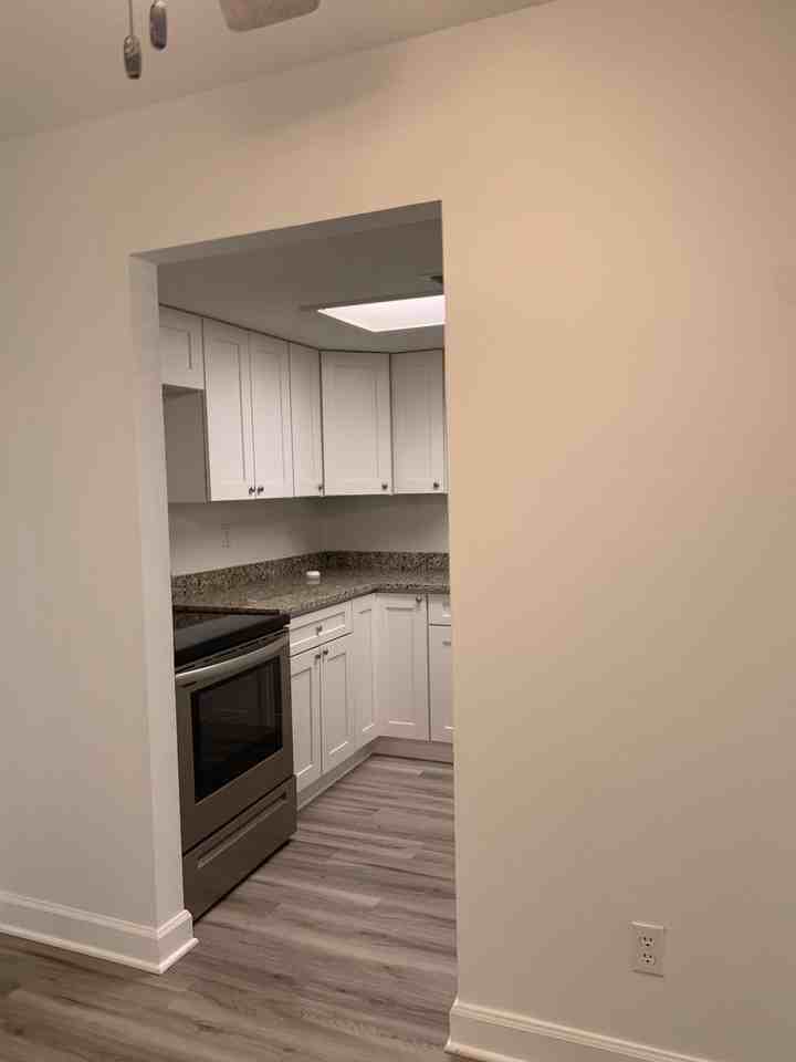 695 Douglas Dr - Photo 2 of 23