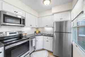 featured image of 6 Terrace Dr