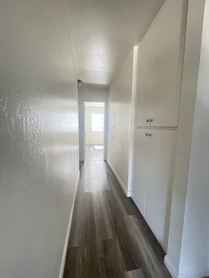 1225 N Broadway #12 - Photo 6 of 13