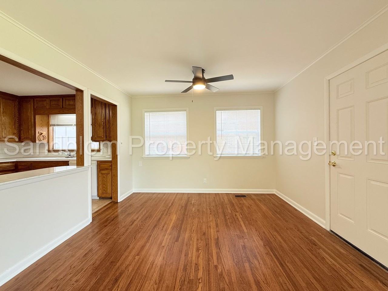 5823 E 23rd St - Photo 7 of 26