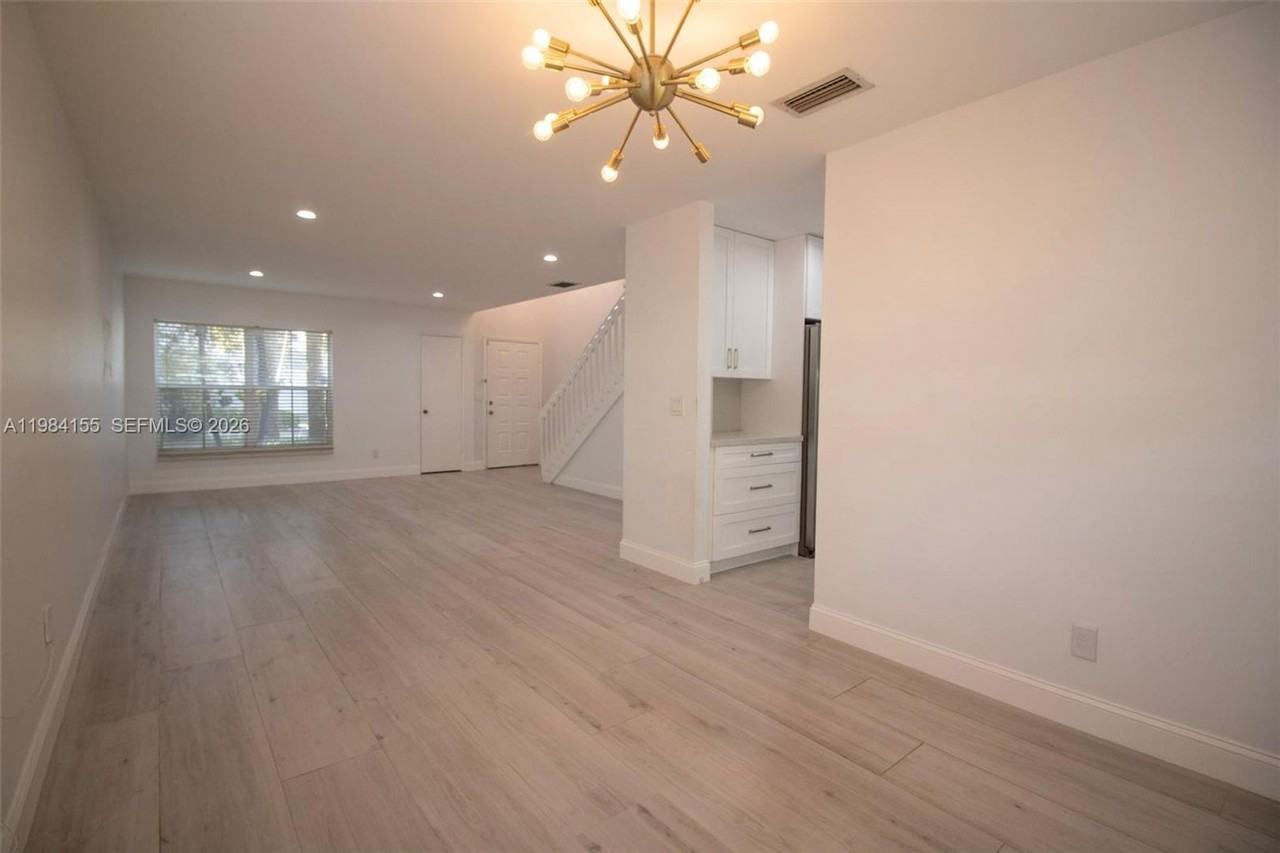 4844 Grapevine Way - Photo 5 of 18