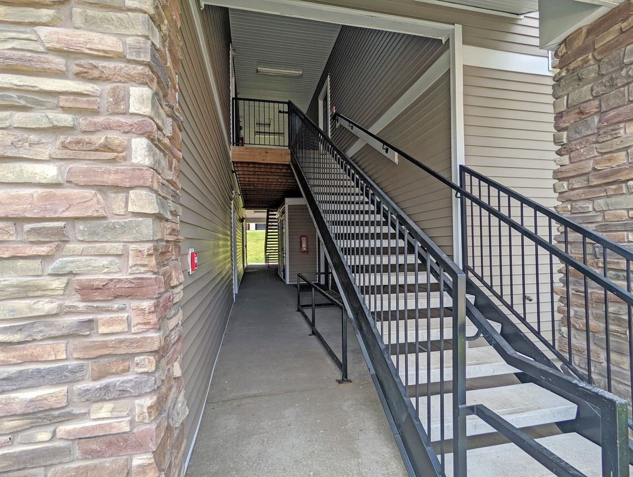 Sunset Terrace - Photo 6 of 40