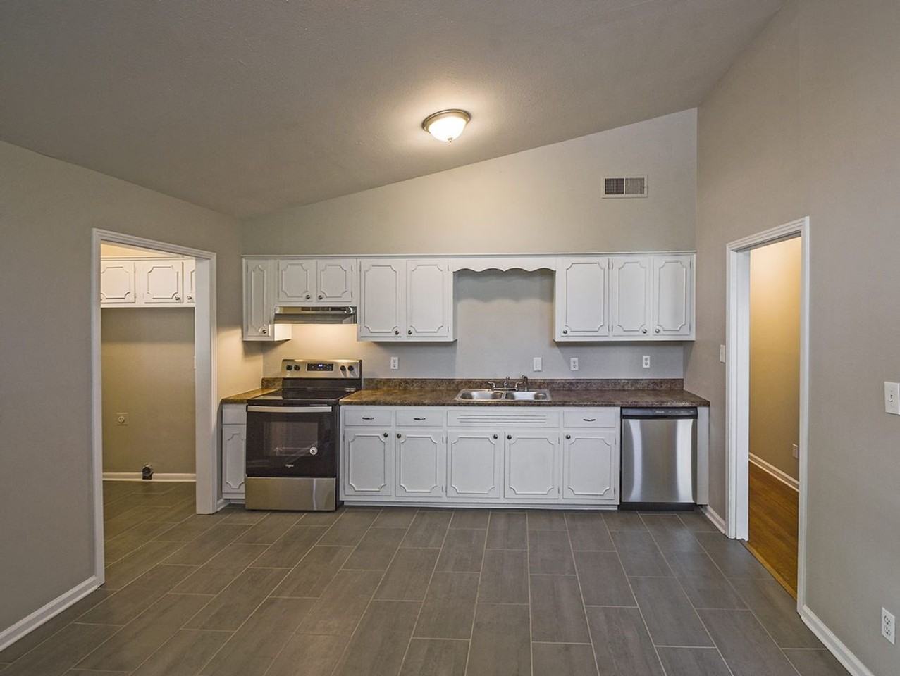 4756 Stage Rd - Photo 7 of 16