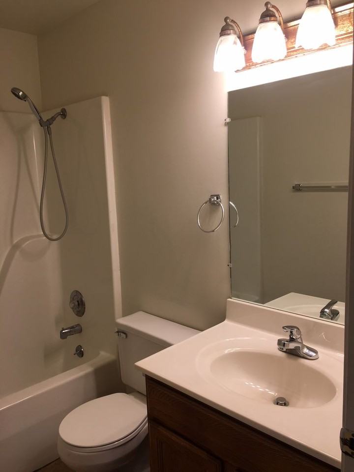 UNI514 - Photo 4 of 25