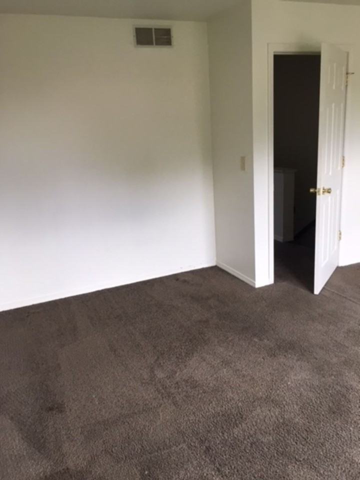 UNI514 - Photo 7 of 25