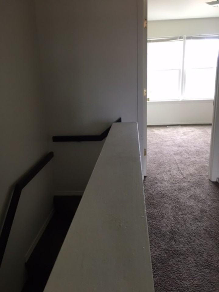 UNI514 - Photo 2 of 25