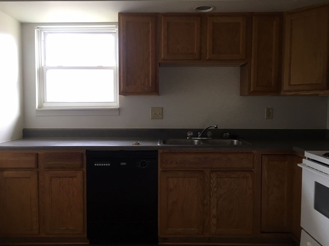 UNI514 - Photo 5 of 25