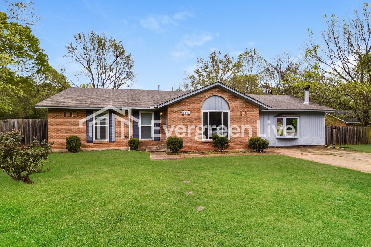 6295 Nature Dr - Photo 4 of 15