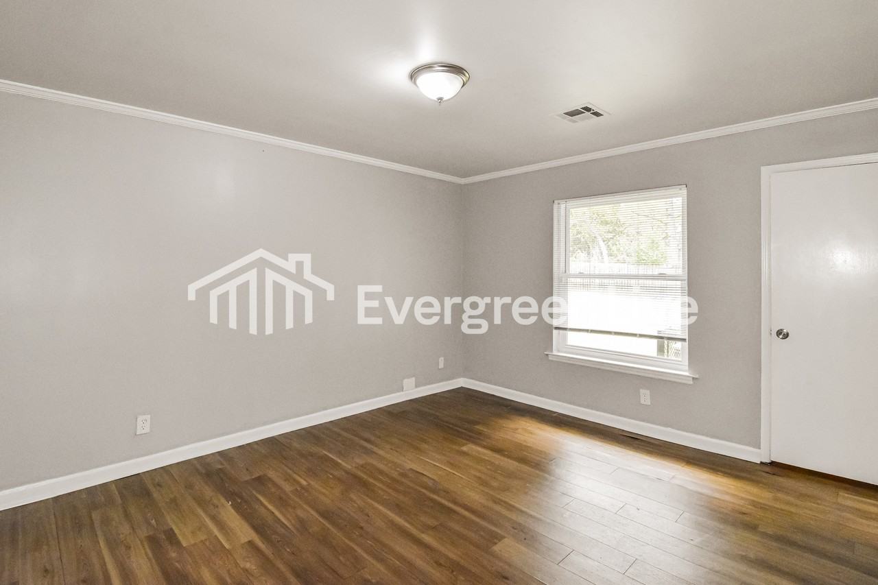 6295 Nature Dr - Photo 5 of 15