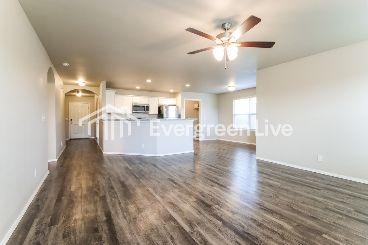 7430 E 159th Pl S - Photo 3 of 15
