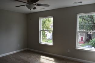 714 E Oak St - Photo 1 of 1