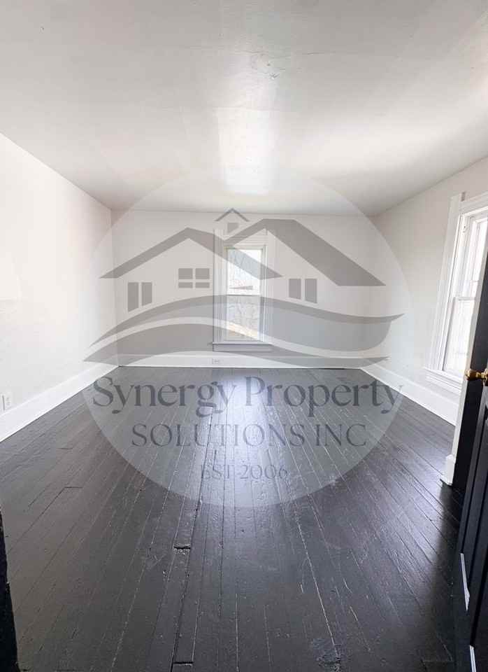 292 4th Ave - Photo 2 of 10