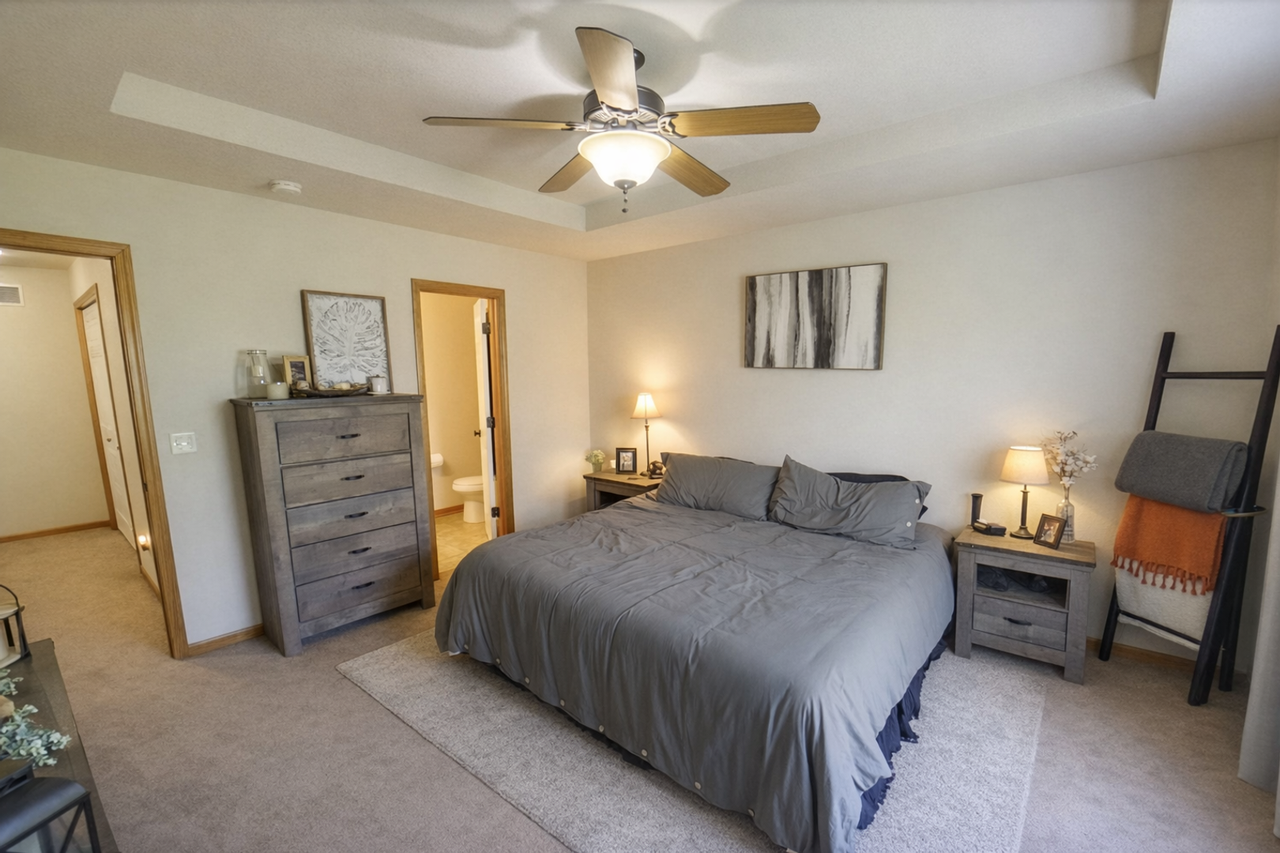 704 Oakbrook Pl - Photo 7 of 15