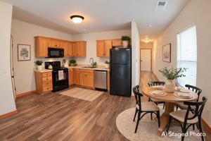 featured image of 806 Oakbrook Pl