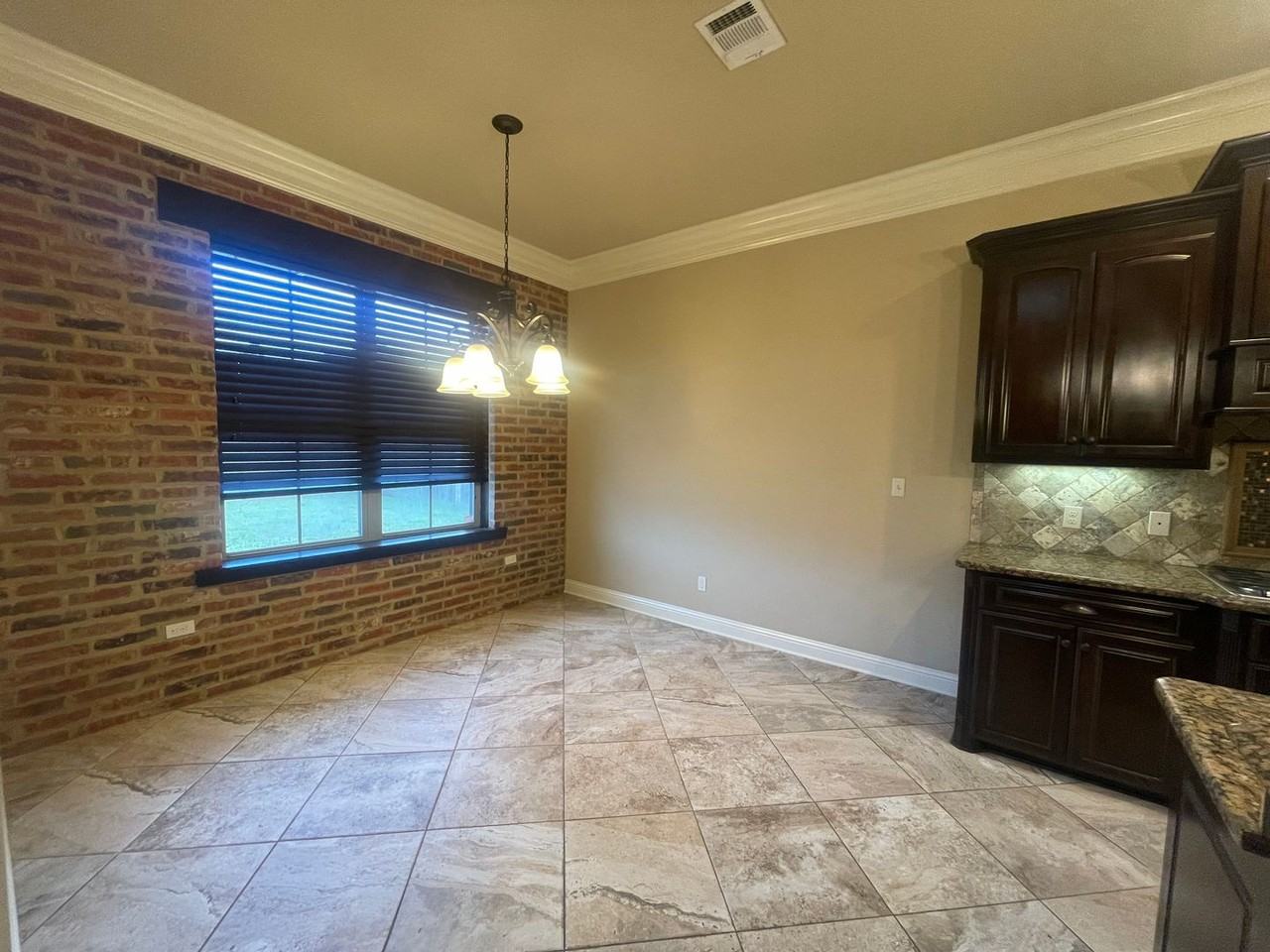 451 Long Acre Dr - Photo 6 of 23