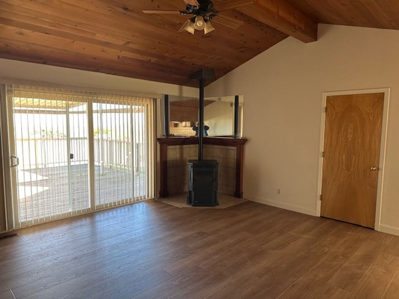 23806 Jacks Rd - Photo 7 of 18