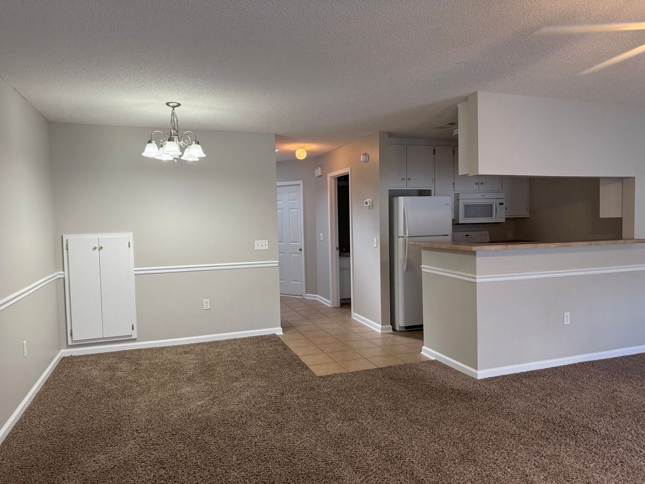 160 N Springview Dr - Photo 3 of 22