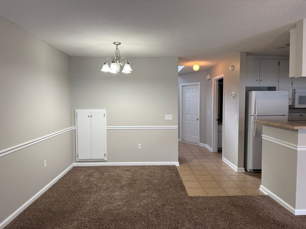 160 N Springview Dr - Photo 5 of 22