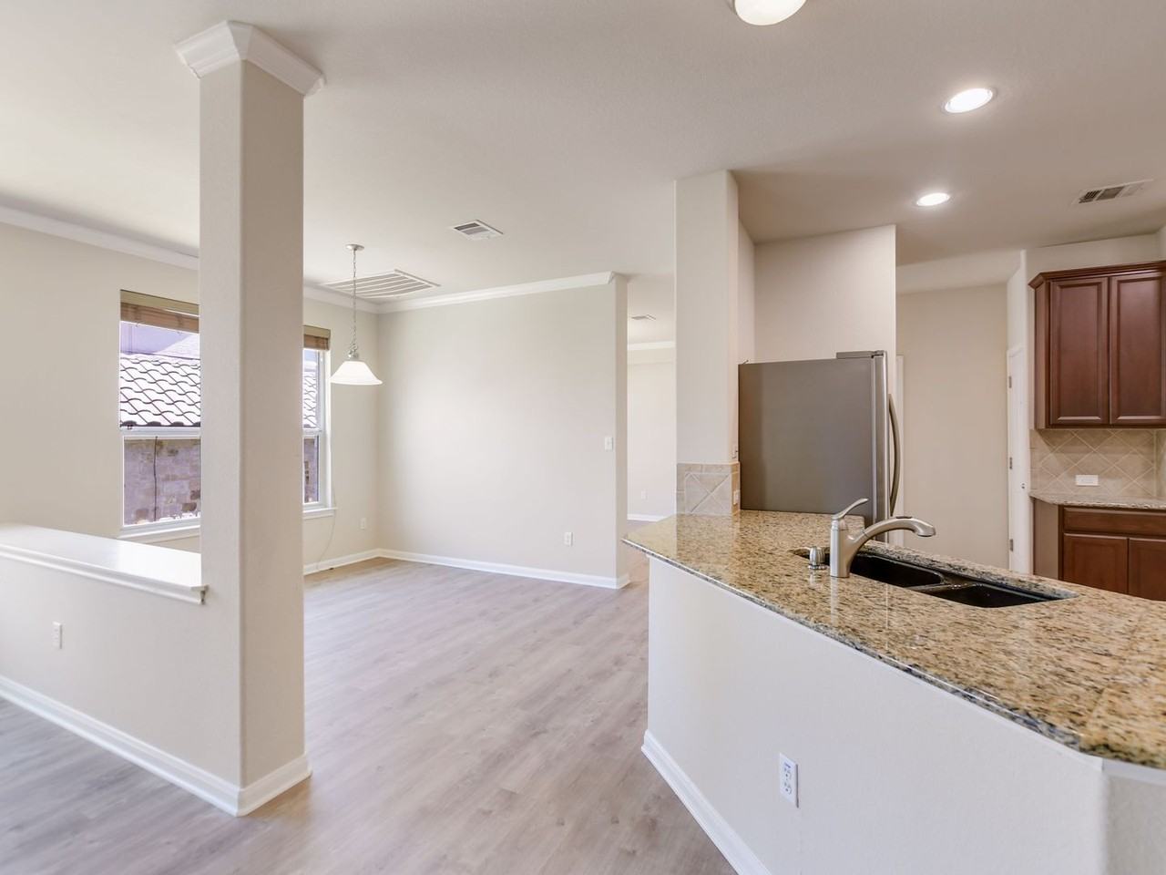 3712 Broadwinged Hawk Cv - Photo 7 of 21