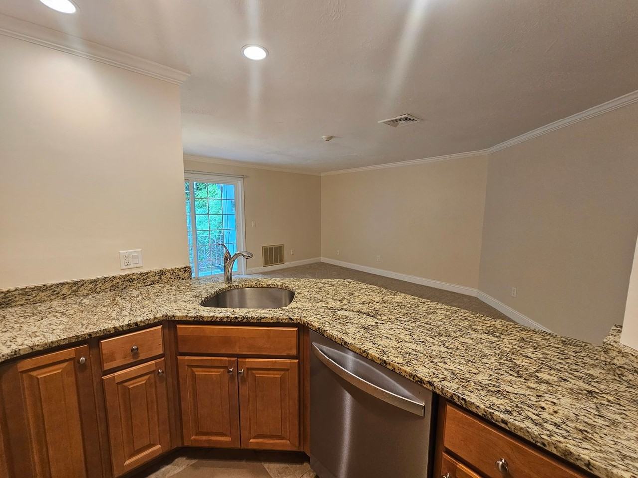 28 James St - Photo 2 of 5