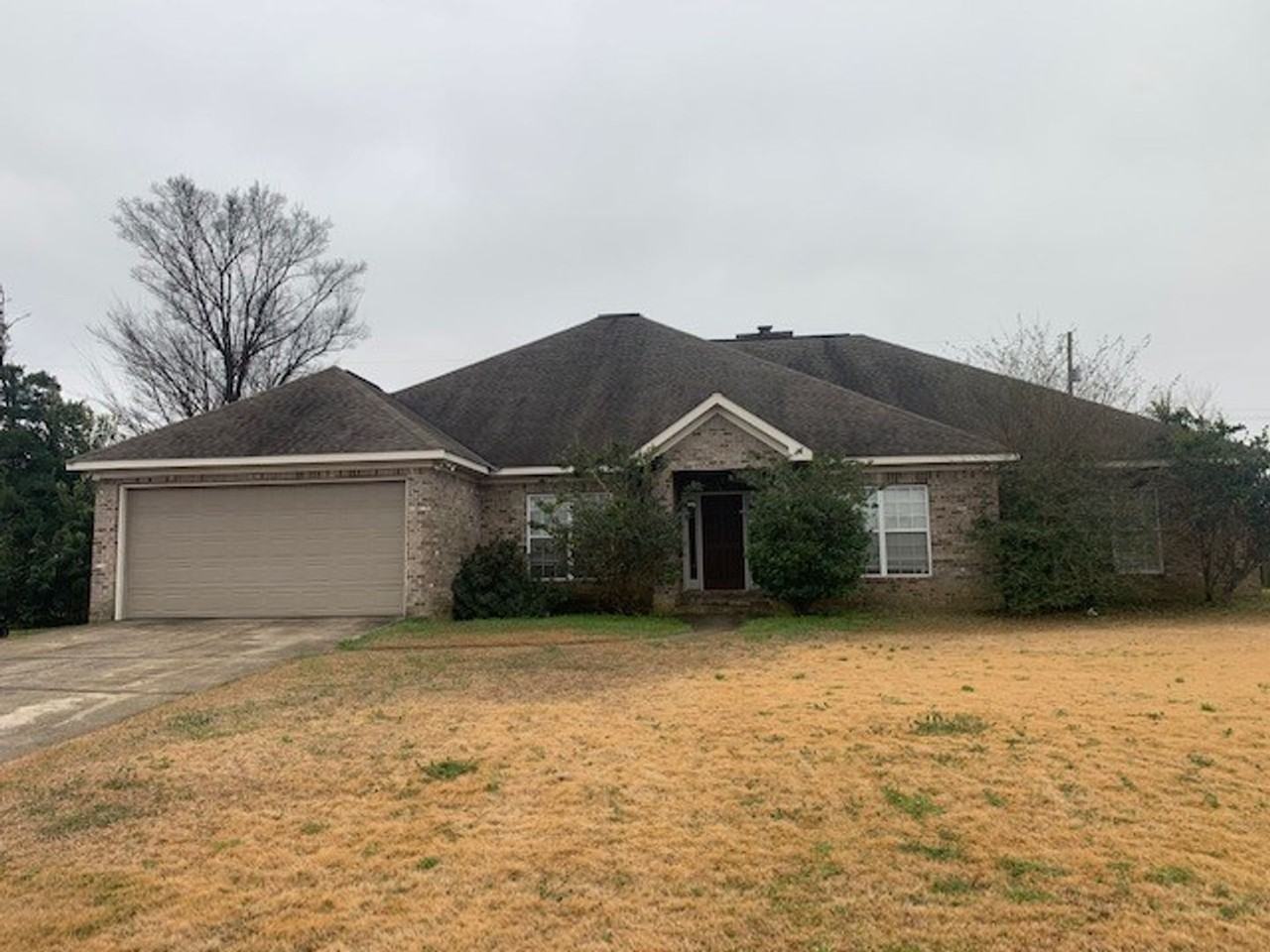 207A Cedar Crst - Photo 2 of 2