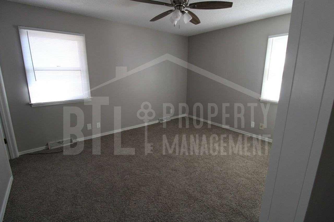 140 Dandelion Ct - Photo 3 of 5