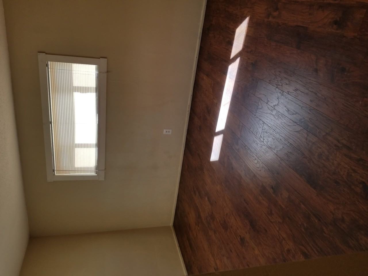 1360 Princess Ave - Photo 3 of 6