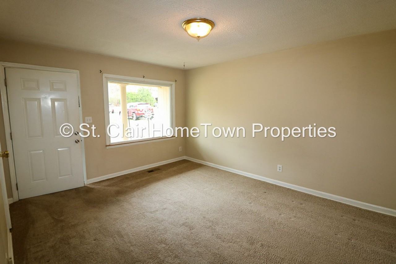 2820 Ridgeway Rd - Photo 6 of 23