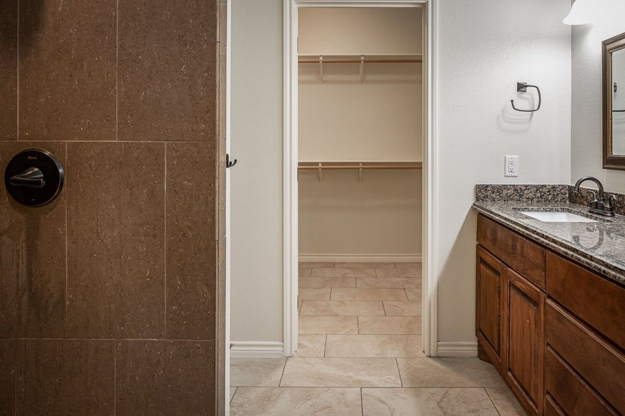 309 Javier Dr - Photo 3 of 16