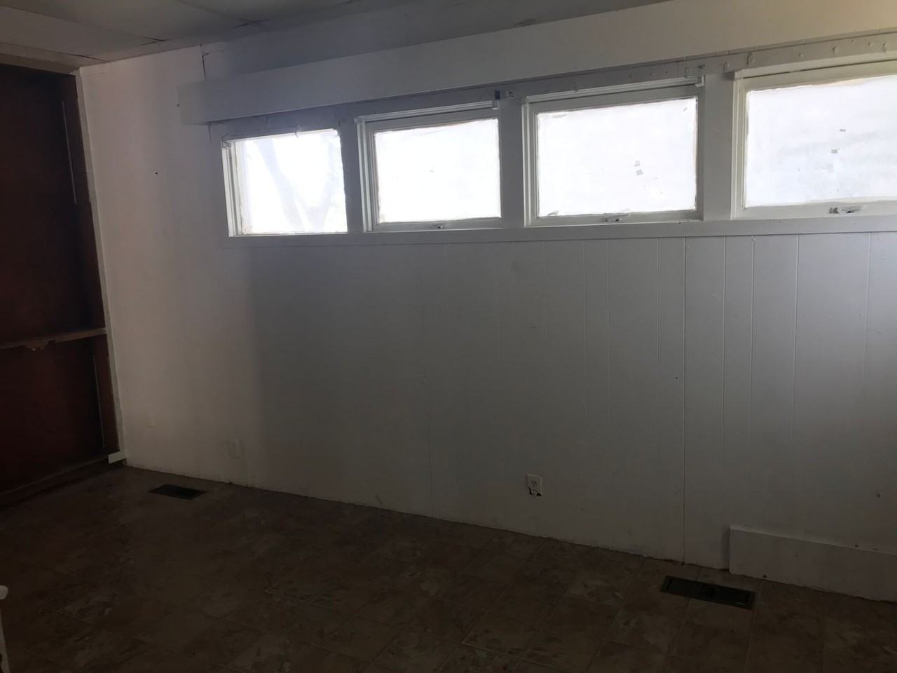 303 W College St - Photo 2 of 7