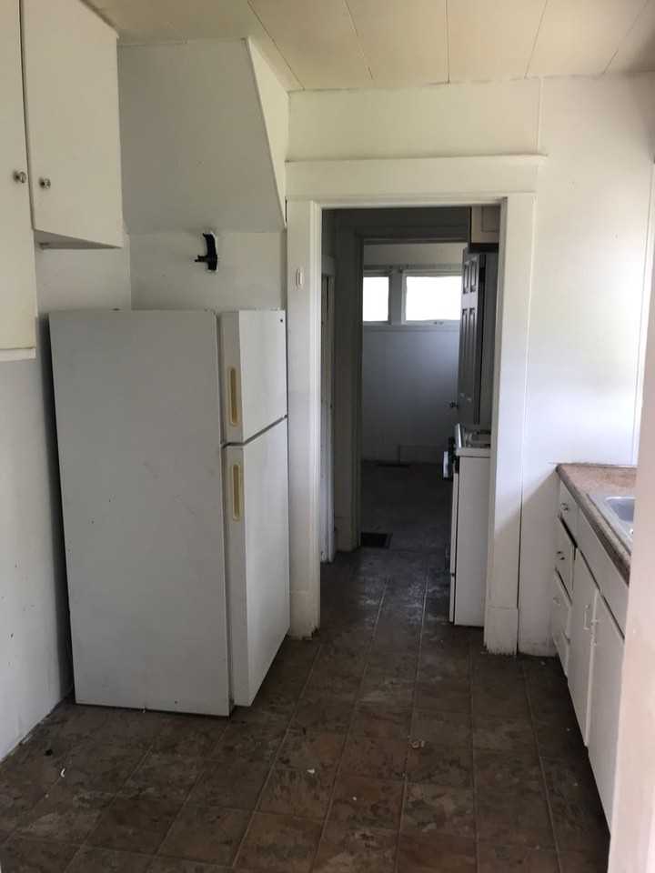 303 W College St - Photo 5 of 7