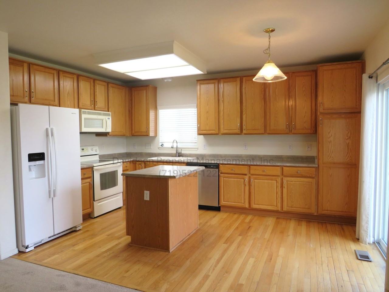 6463 Jules Dr - Photo 4 of 18